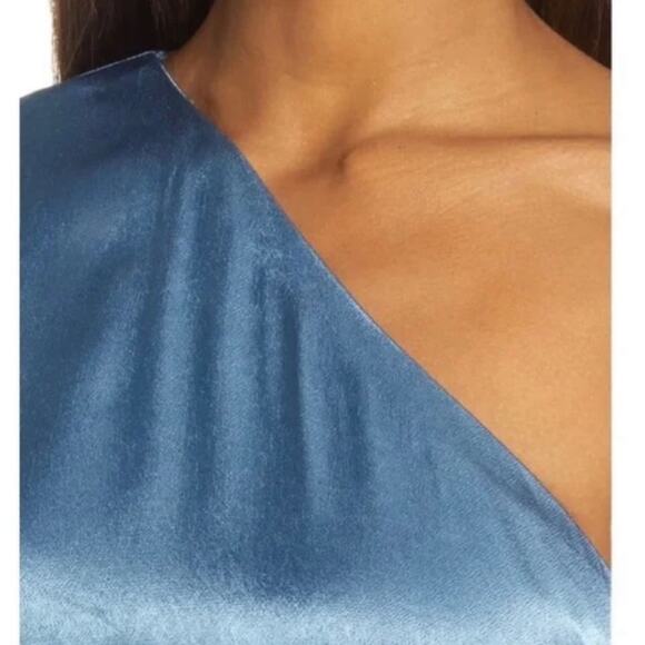 NWT Elliatt Saronic One-Shoulder Dress Blue Size Large - Picture 3 of 13